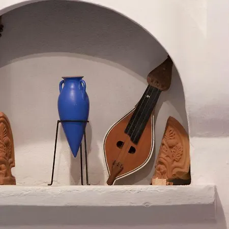 The Scarlet House Mejíszti