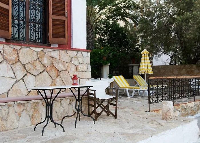 The Scarlet House 別荘 *