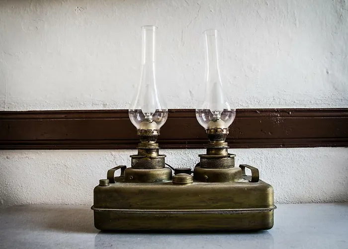 別荘 The Scarlet House *