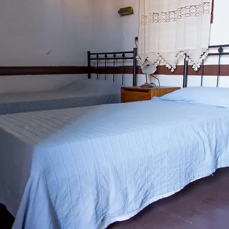 The Scarlet House Holiday home