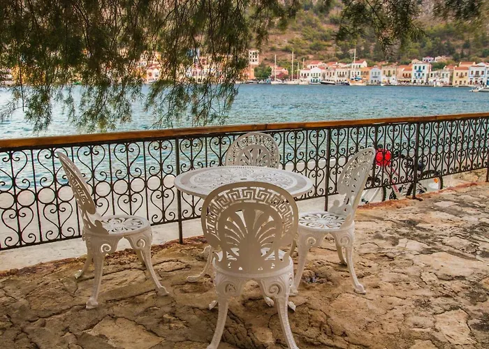 The Scarlet House Meyísti