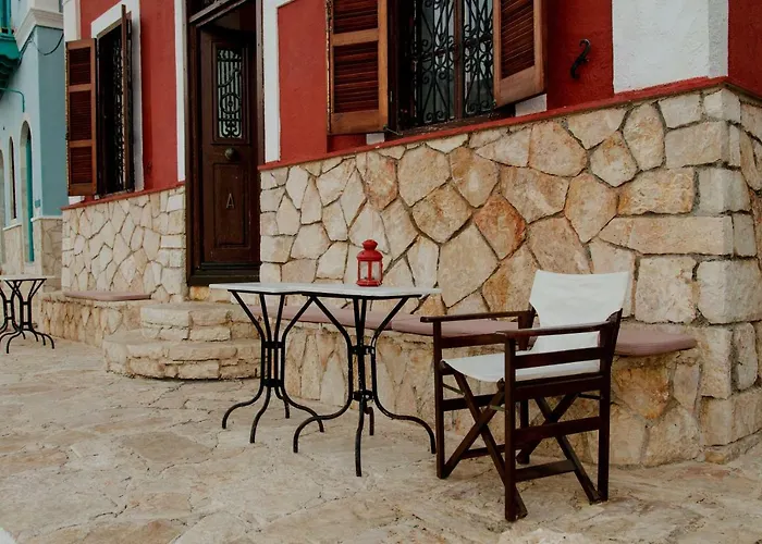 The Scarlet House Сasa de vacaciones Meyísti