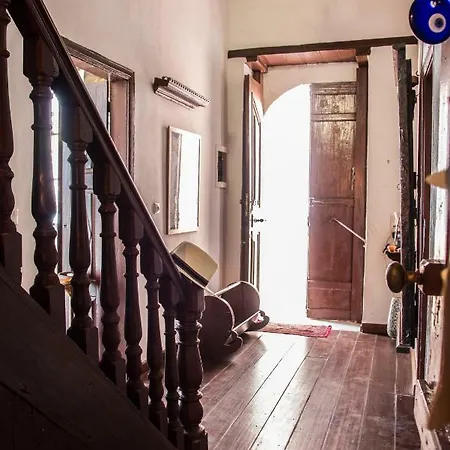 The Scarlet House 迈伊斯蒂